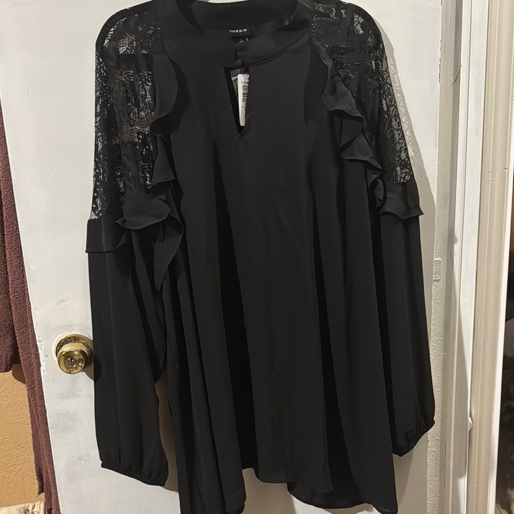 Black Lace Sleeve Women's Top
